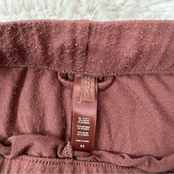 SKIMS brown comfy cozy lounge shorts - Picture 8 of 8